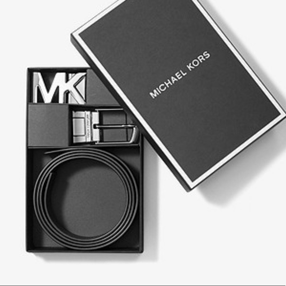 Michael Kors Men 4-in-1 Logo Belt Set New in Box - Picture 2 of 8